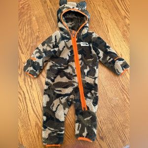 Infant 3-6 months Northface Camo zip up one piece